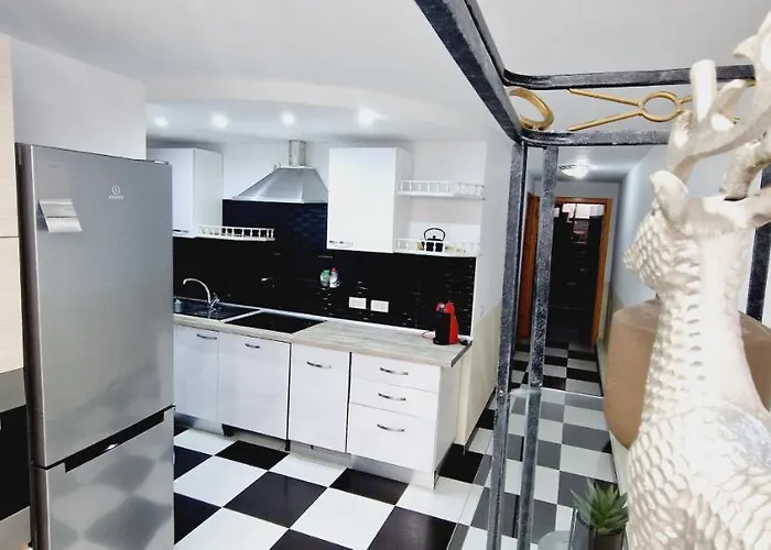 Ferienhaus Elegant 3 Bedrooms, Wifi Free Costa Adeje (Tenerife)