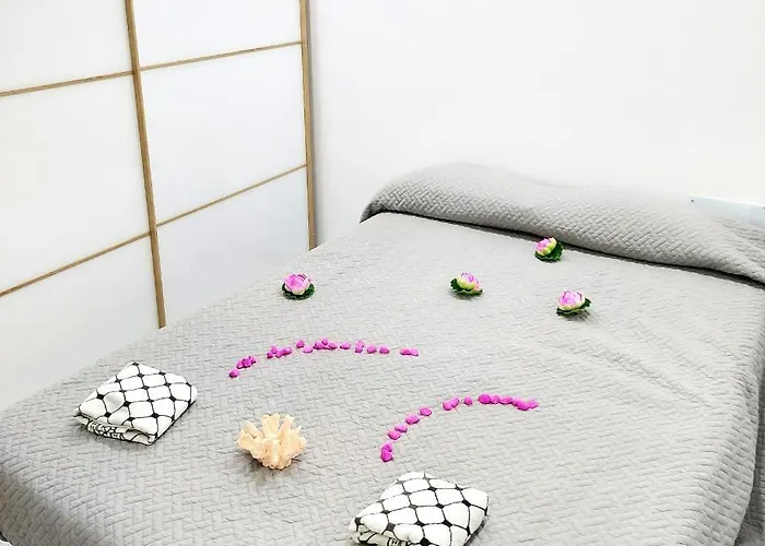 Elegant 3 Bedrooms, Wifi Free Ferienhaus