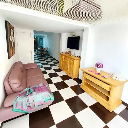 Elegant 3 Bedrooms, Wifi Free בית נופש אדחה