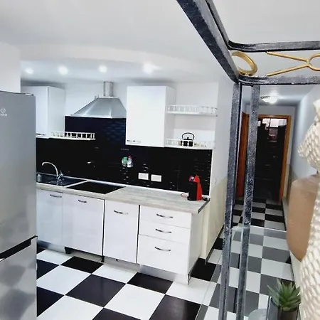 Σπίτι διακοπών Elegant 3 Bedrooms, Wifi Free Costa Adeje (Tenerife)